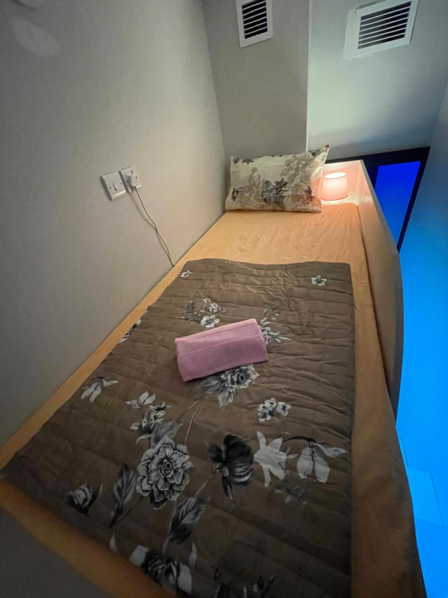 Guest house Cozy Pods Near Dxb *